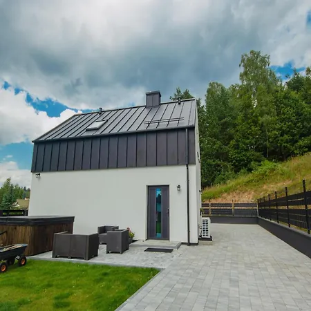 A Comfortable House In Kashubia For 6 People Prázdninový dům Golubie