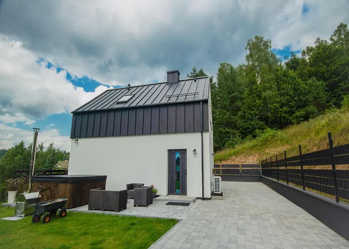 A Comfortable House In Kashubia For 6 People Prázdninový dům Golubie